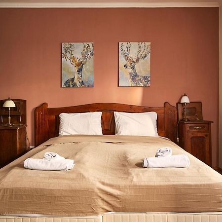 Preselo Pinceszet Es Vendeghaz Bed & Breakfast Erdobenye Bagian luar foto