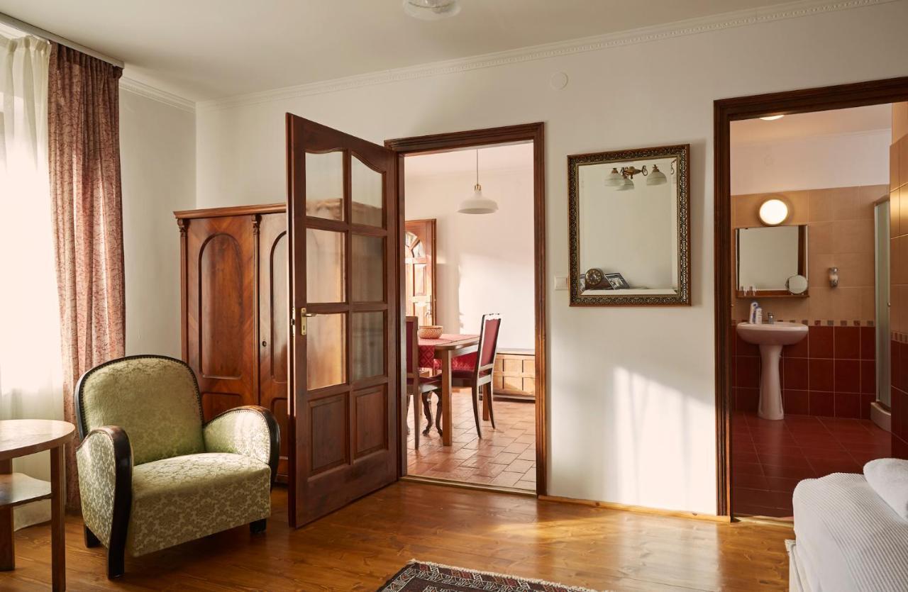 Preselo Pinceszet Es Vendeghaz Bed & Breakfast Erdobenye Bagian luar foto