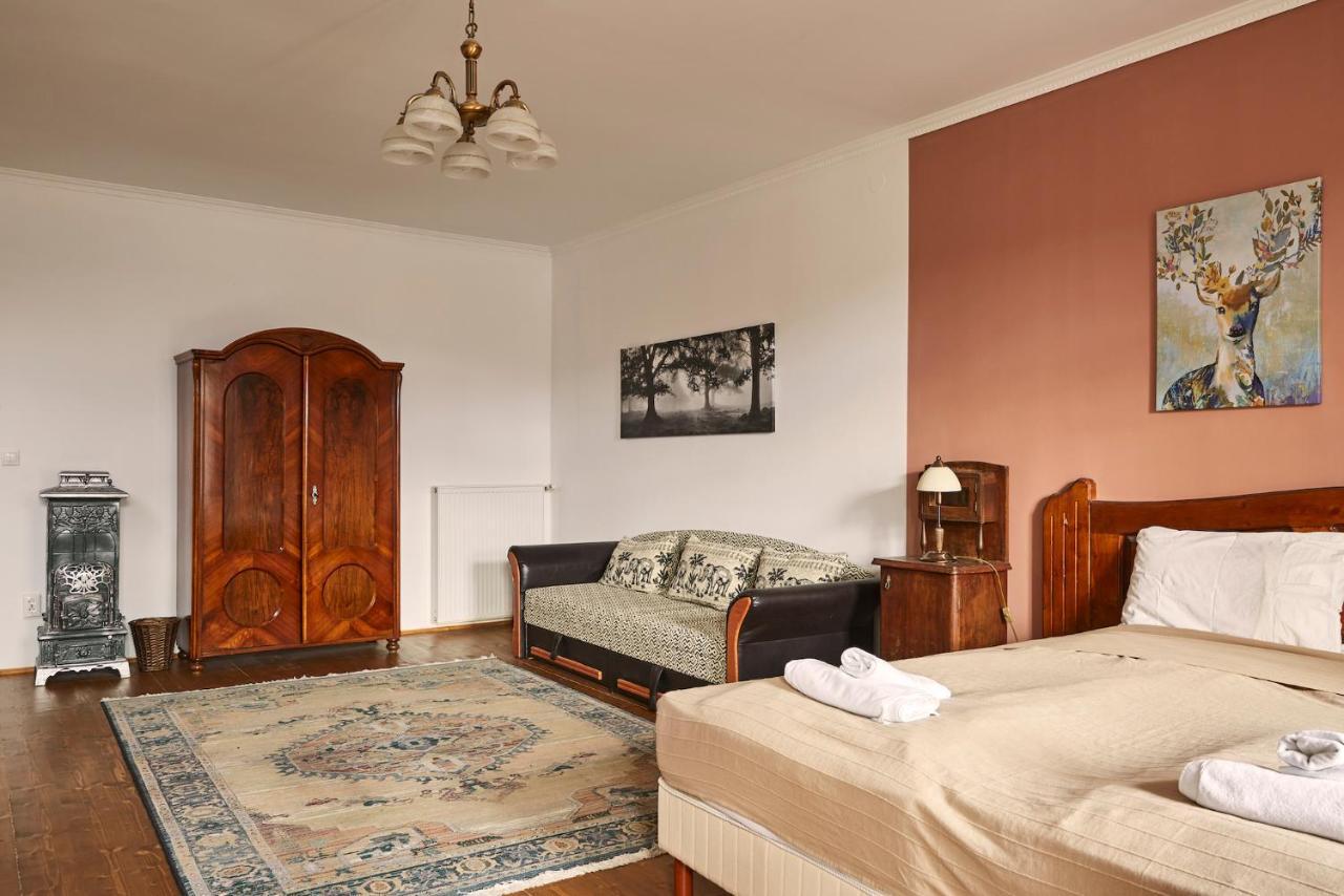 Preselo Pinceszet Es Vendeghaz Bed & Breakfast Erdobenye Bagian luar foto