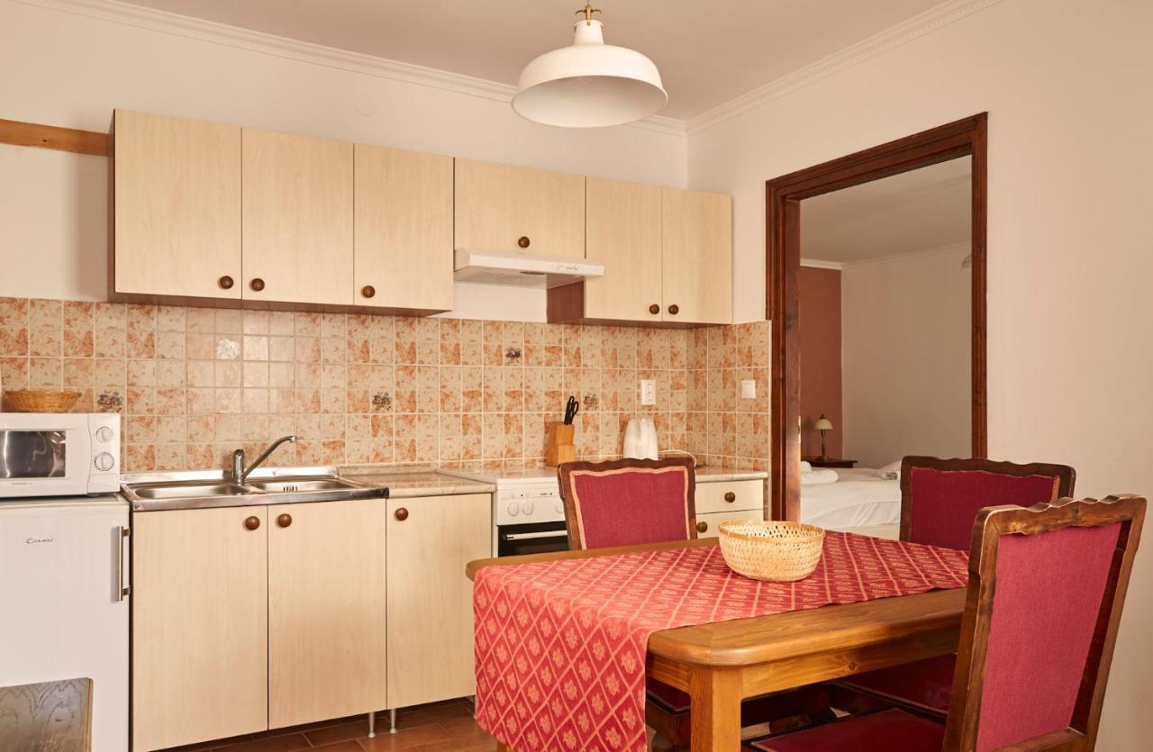 Preselo Pinceszet Es Vendeghaz Bed & Breakfast Erdobenye Bagian luar foto