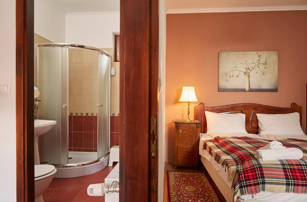 Preselo Pinceszet Es Vendeghaz Bed & Breakfast Erdobenye Bagian luar foto