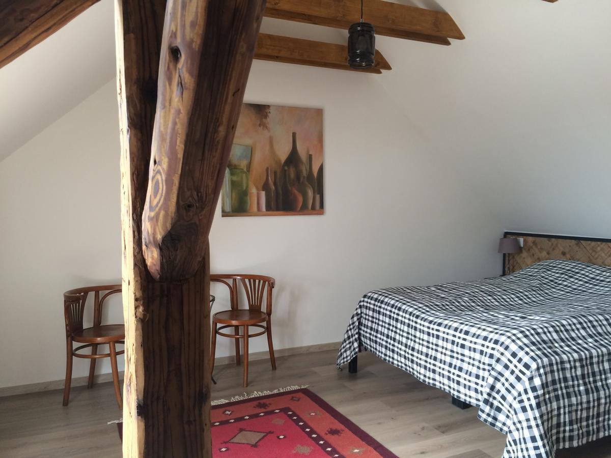Preselo Pinceszet Es Vendeghaz Bed & Breakfast Erdobenye Bagian luar foto