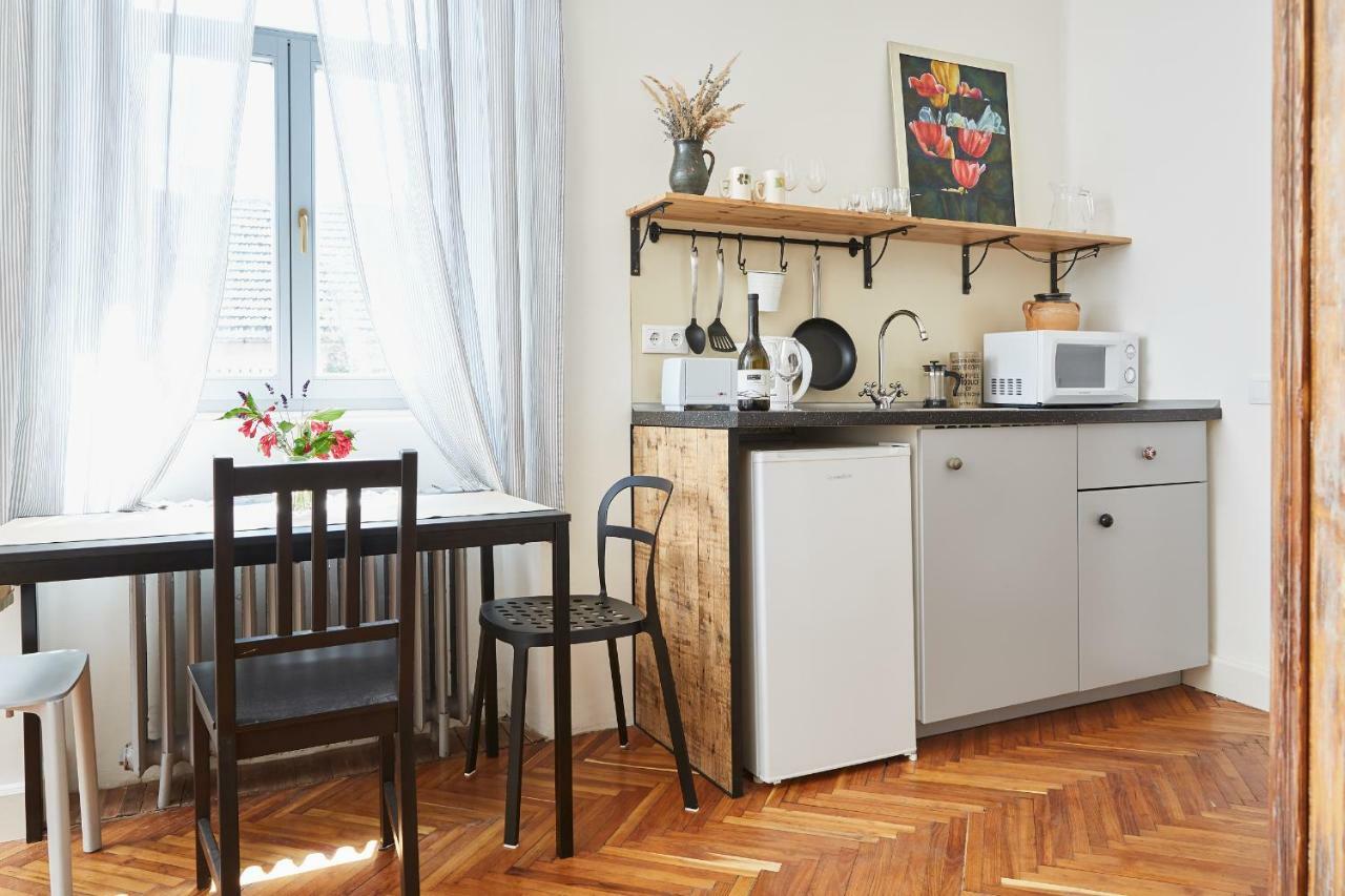 Preselo Pinceszet Es Vendeghaz Bed & Breakfast Erdobenye Bagian luar foto